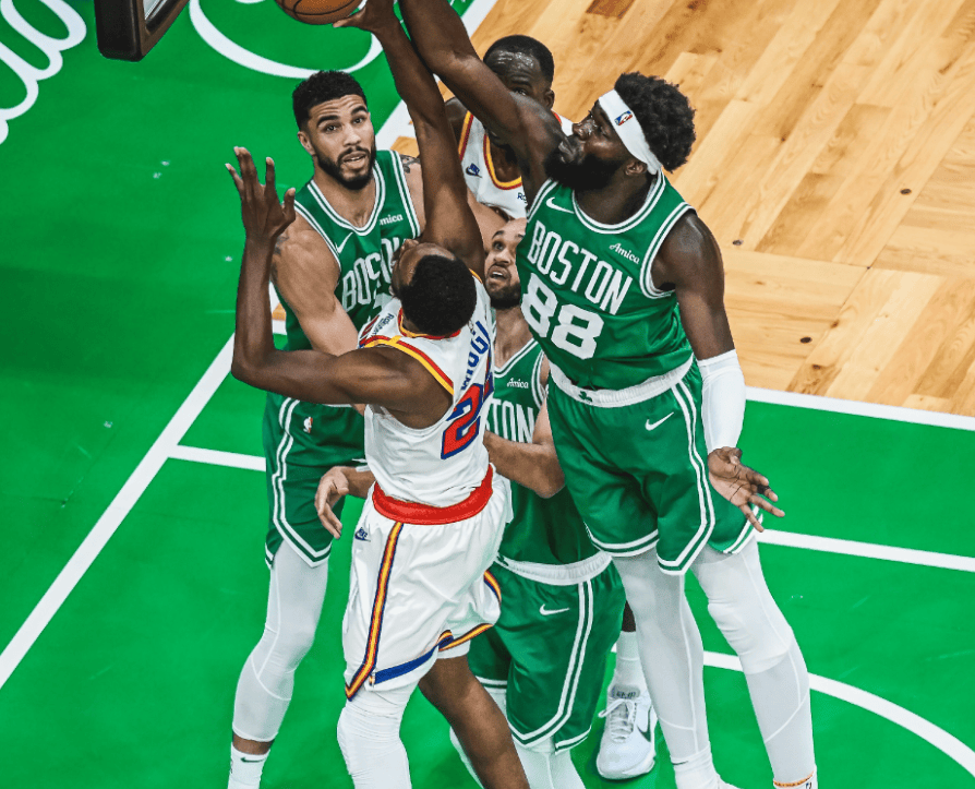 九游-爆冷首场状态出色，加拿大队观众沸腾！，塔图姆重返赛场热度持续攀升-九游